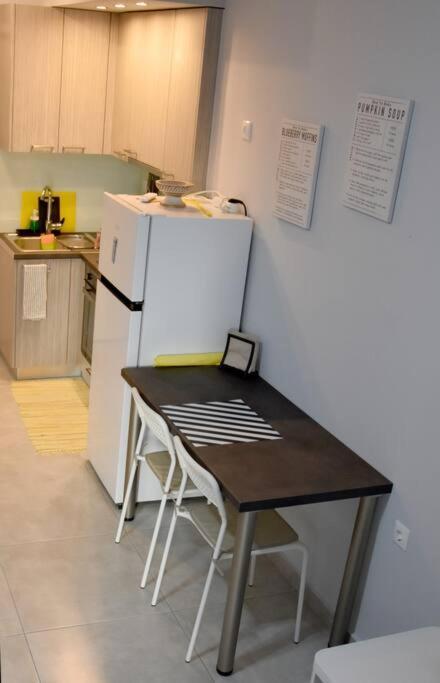 Modern Studio Next To The Sea! Πόρτο Ράφτη Εξωτερικό φωτογραφία