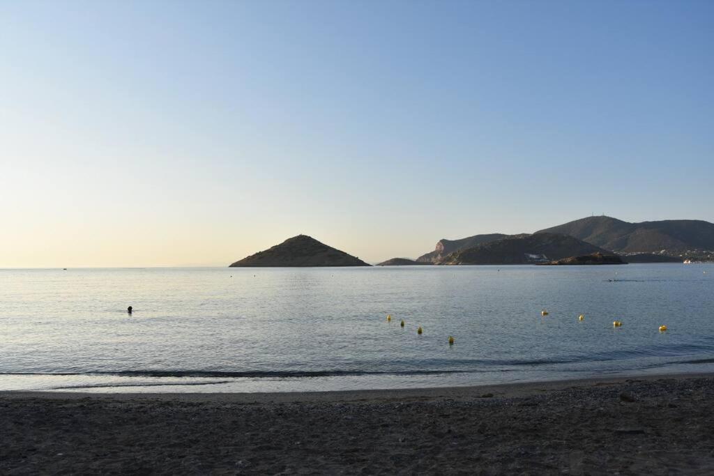 Modern Studio Next To The Sea! Πόρτο Ράφτη Εξωτερικό φωτογραφία