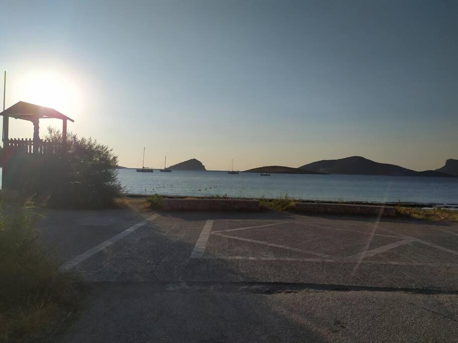 Modern Studio Next To The Sea! Πόρτο Ράφτη Εξωτερικό φωτογραφία